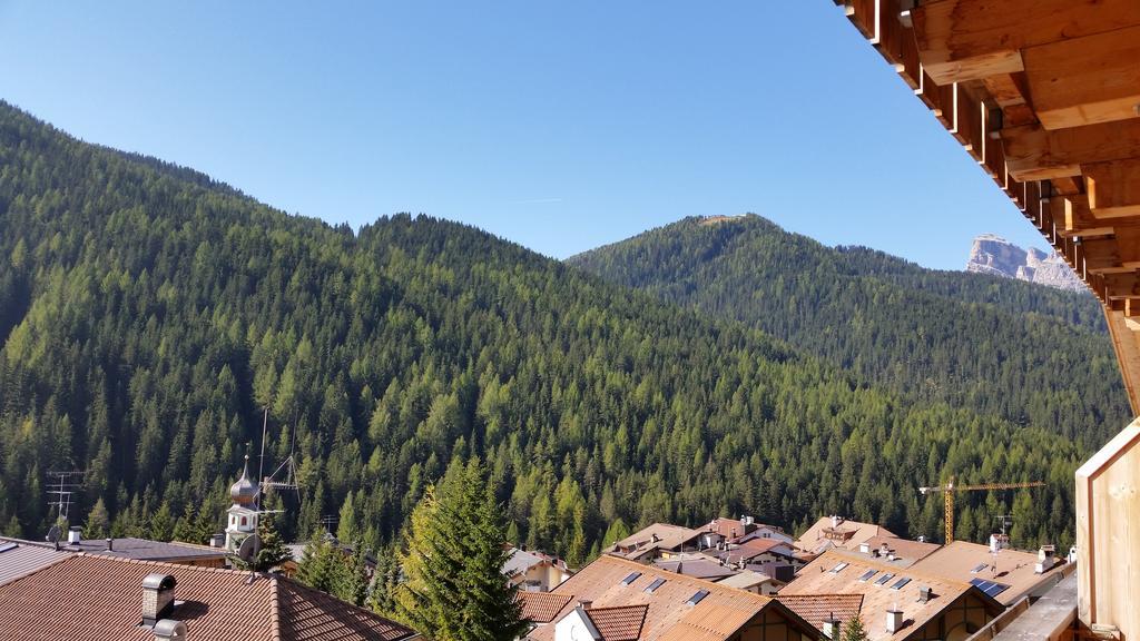 Family And Wellness Residence Ciasa Antersies San Cassiano  Room photo